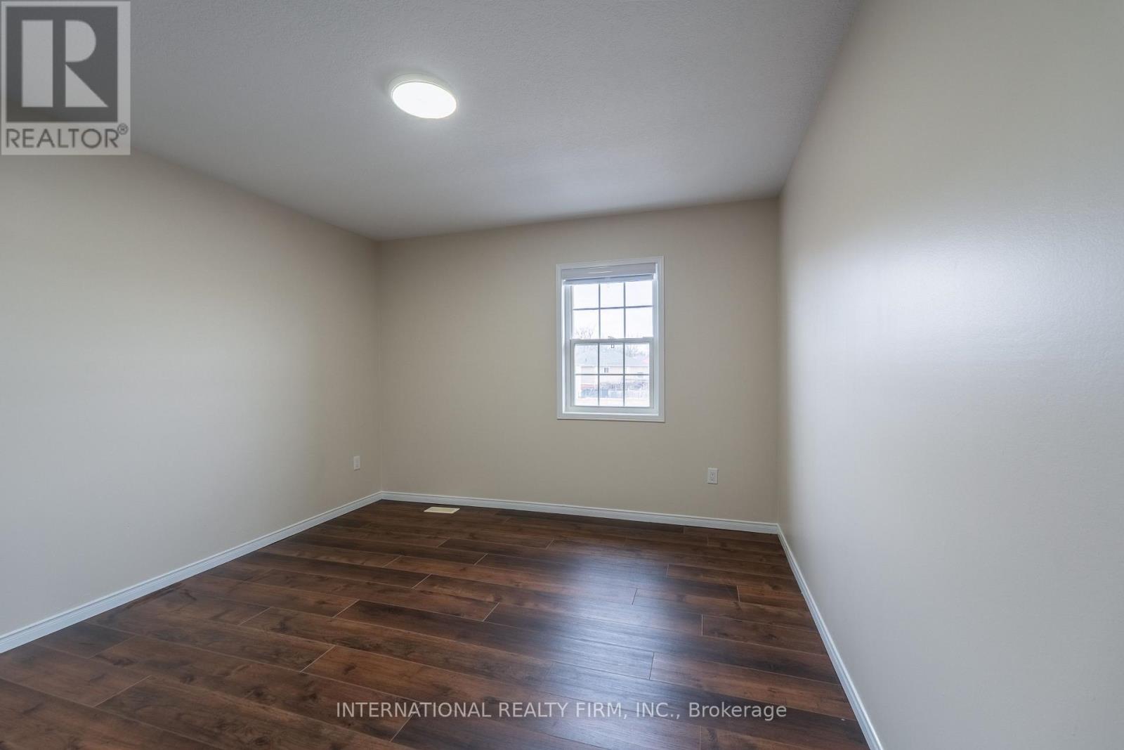 102 Hunter Way, Brantford, Ontario  N3T 0A8 - Photo 33 - X12961900