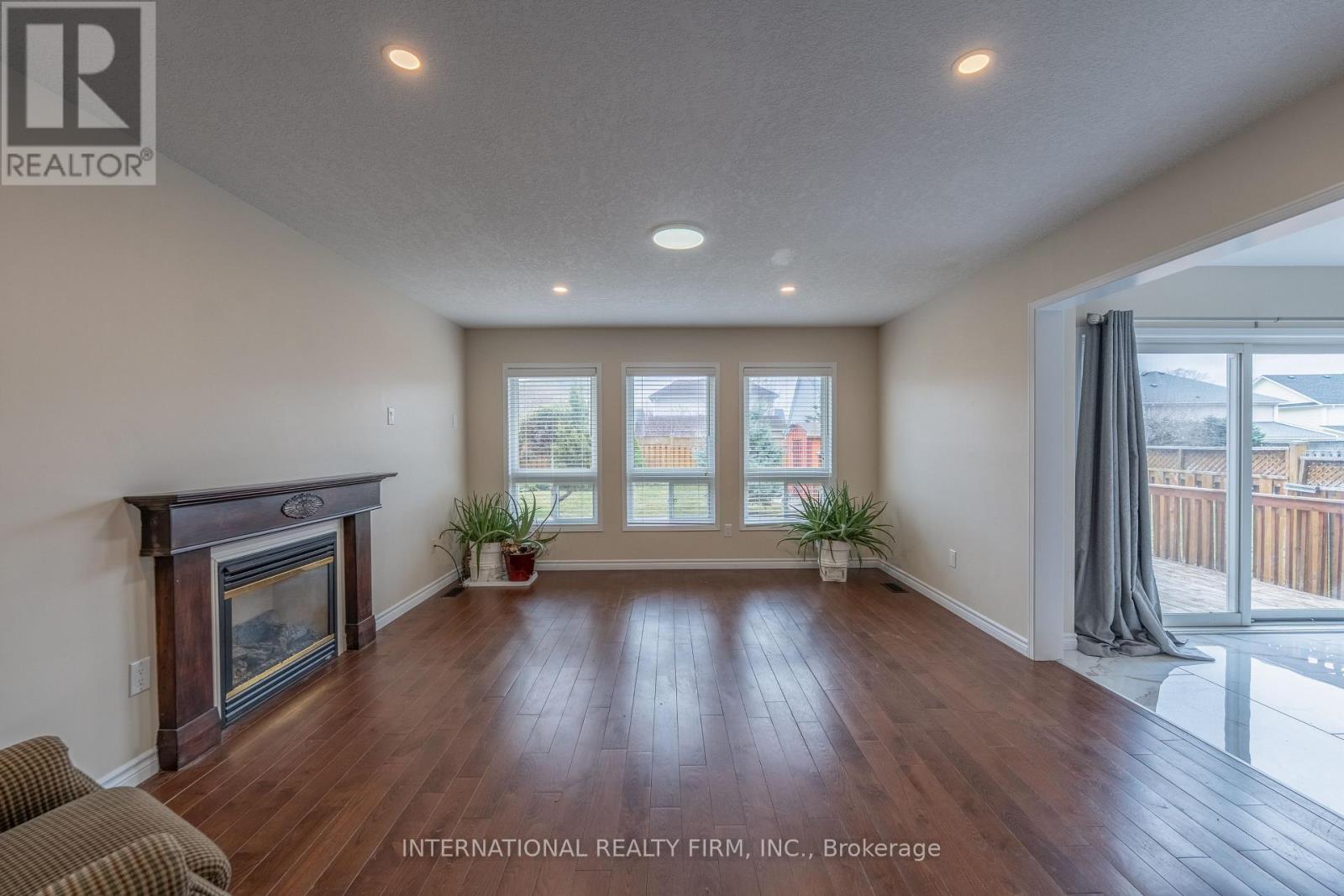 102 Hunter Way, Brantford, Ontario  N3T 0A8 - Photo 6 - X12961900