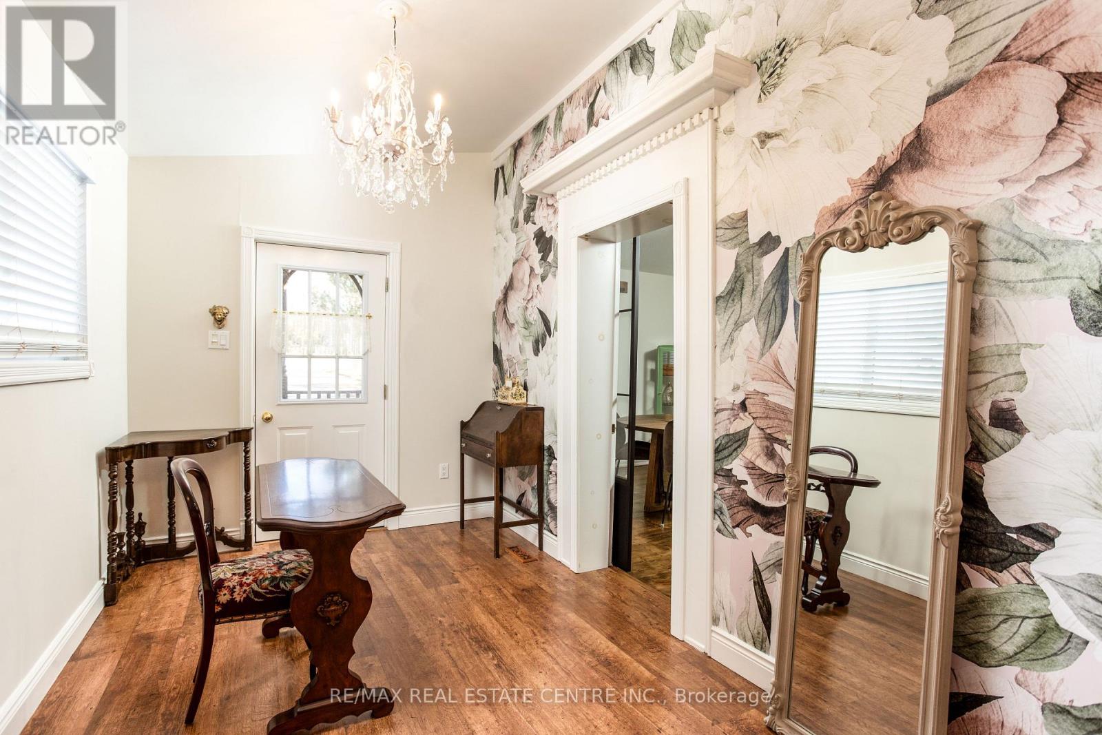 5 East John Street N, Innisfil, Ontario  L0L 1L0 - Photo 27 - N12961848