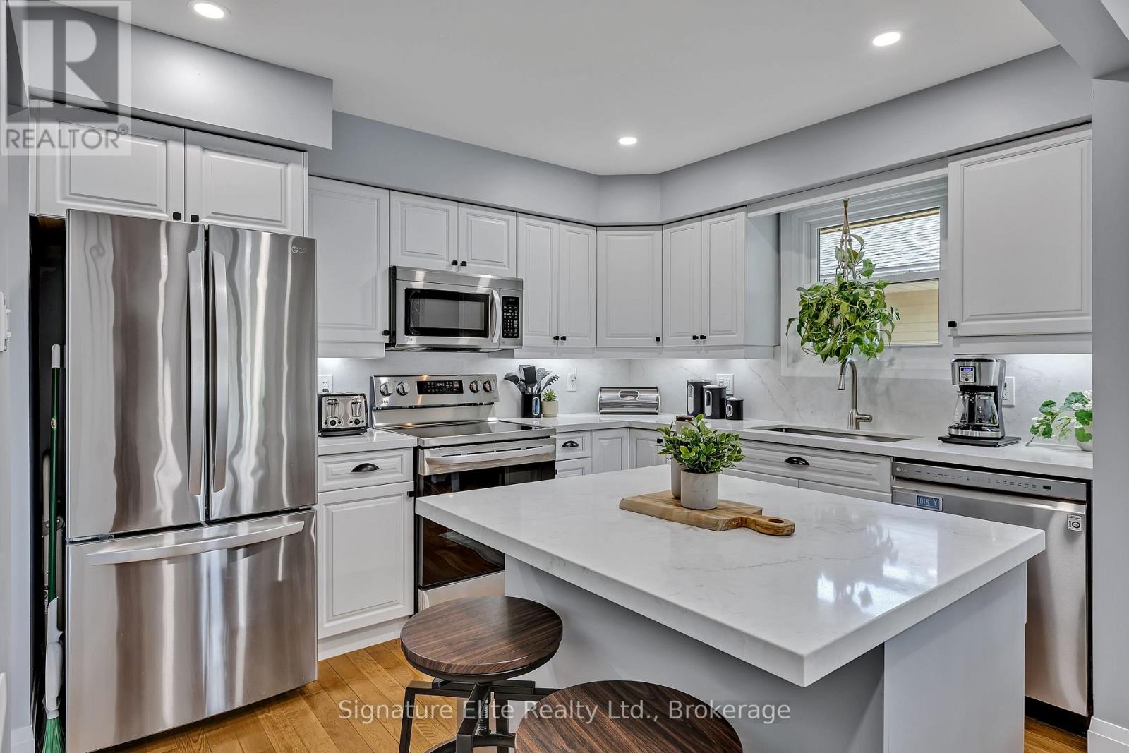 270 SHERIN AVENUE, Peterborough, Ontario