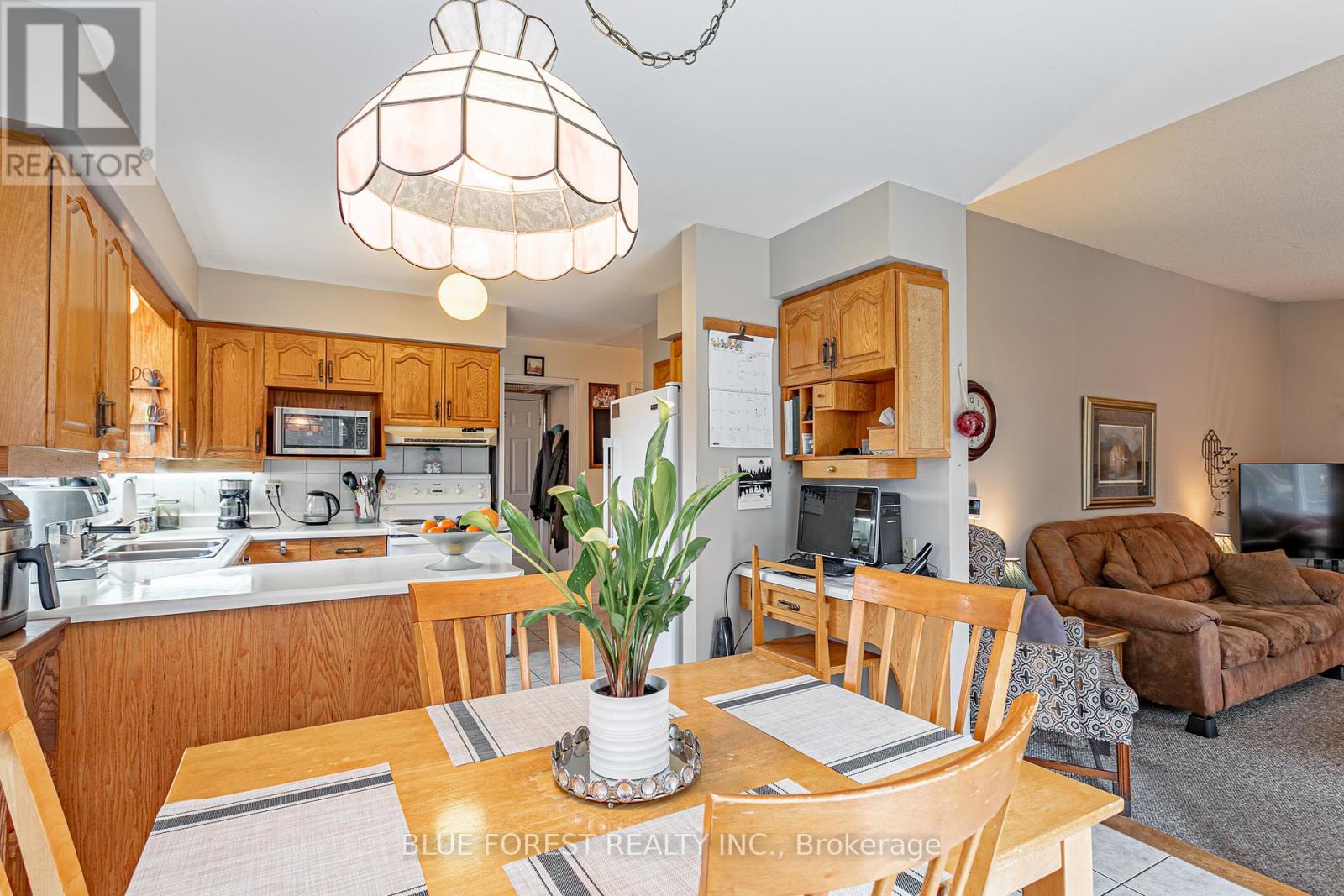 188 Scarlett Circle, Thames Centre, Ontario  N0L 1G3 - Photo 12 - X12961972