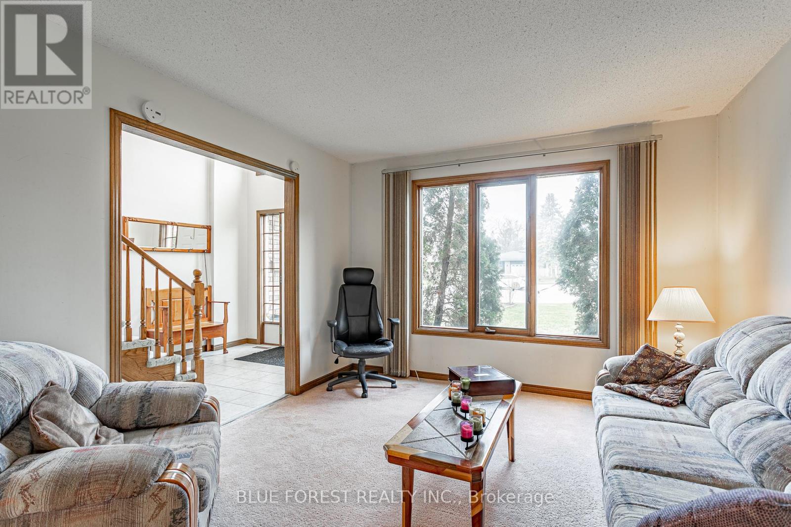 188 Scarlett Circle, Thames Centre, Ontario  N0L 1G3 - Photo 4 - X12961972