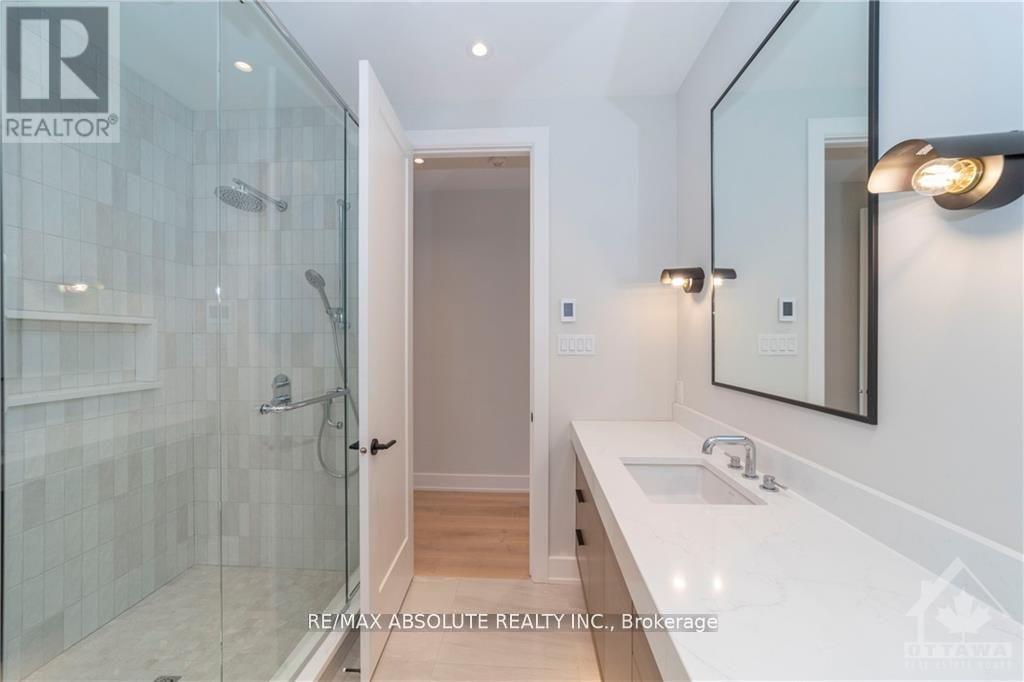 17 Trailway Circle, Ottawa, Ontario  K2S 1B9 - Photo 19 - X12961974