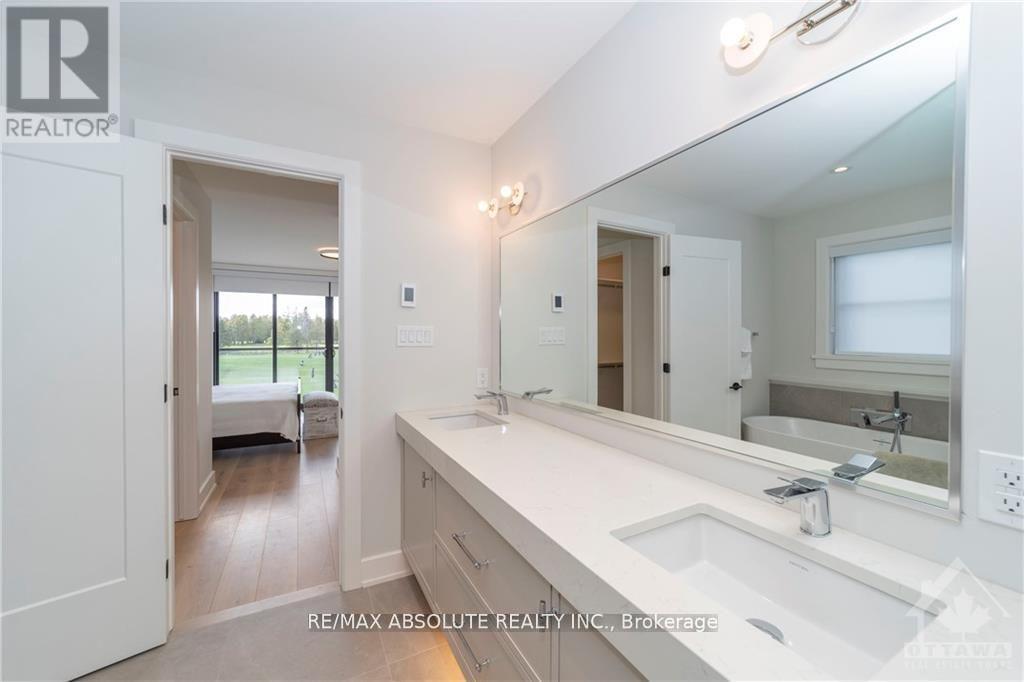 17 Trailway Circle, Ottawa, Ontario  K2S 1B9 - Photo 23 - X12961974