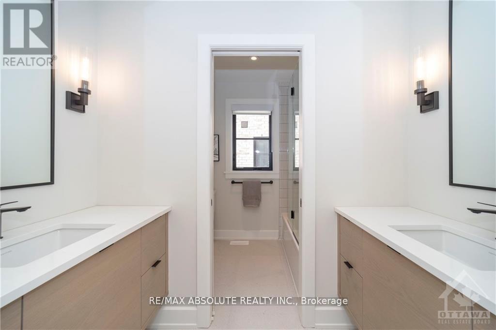 17 Trailway Circle, Ottawa, Ontario  K2S 1B9 - Photo 26 - X12961974