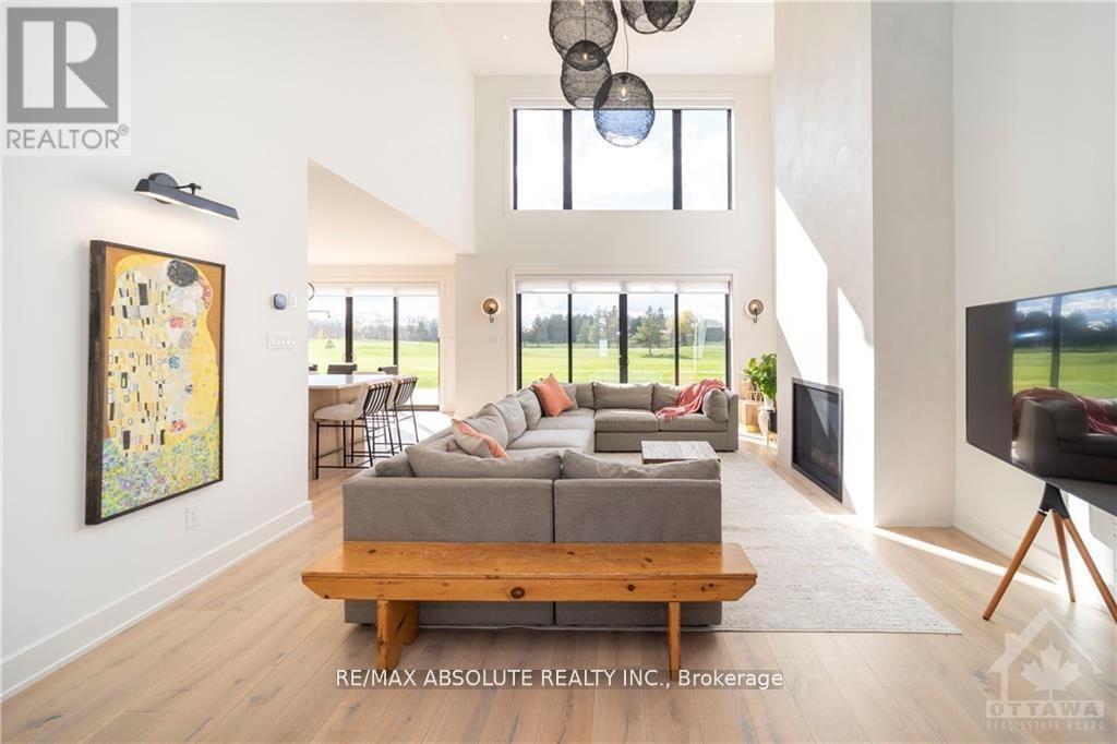 17 Trailway Circle, Ottawa, Ontario  K2S 1B9 - Photo 6 - X12961974