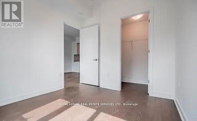 305 - 25 Neighbourhood Lane, Toronto, Ontario  M8Y 0C4 - Photo 8 - W12960614