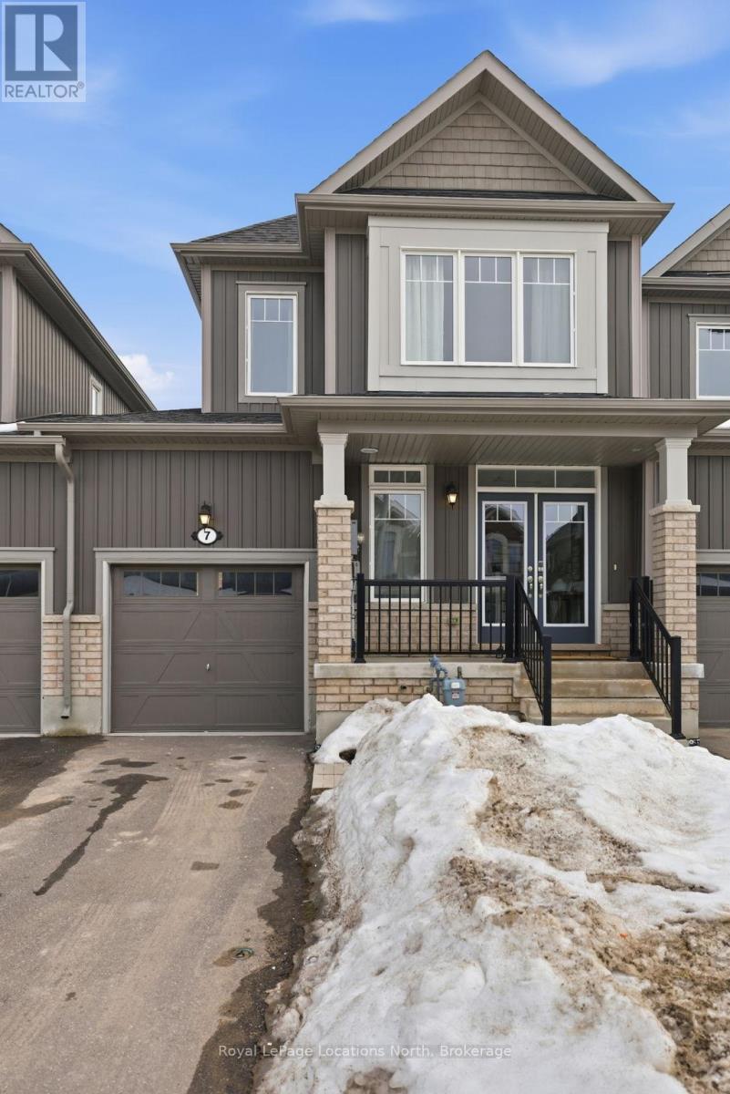 7 Albany Street, Collingwood, Ontario L9Y 3V3 - Photo 2 - S12961956