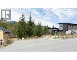 1221 CASTLE ROAD, Gibsons, British Columbia