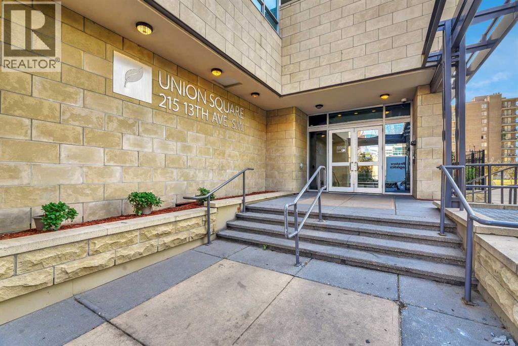 903, 215 13 Avenue SW, Calgary, Alberta  T2R 0V6 - Photo 3 - A2297157