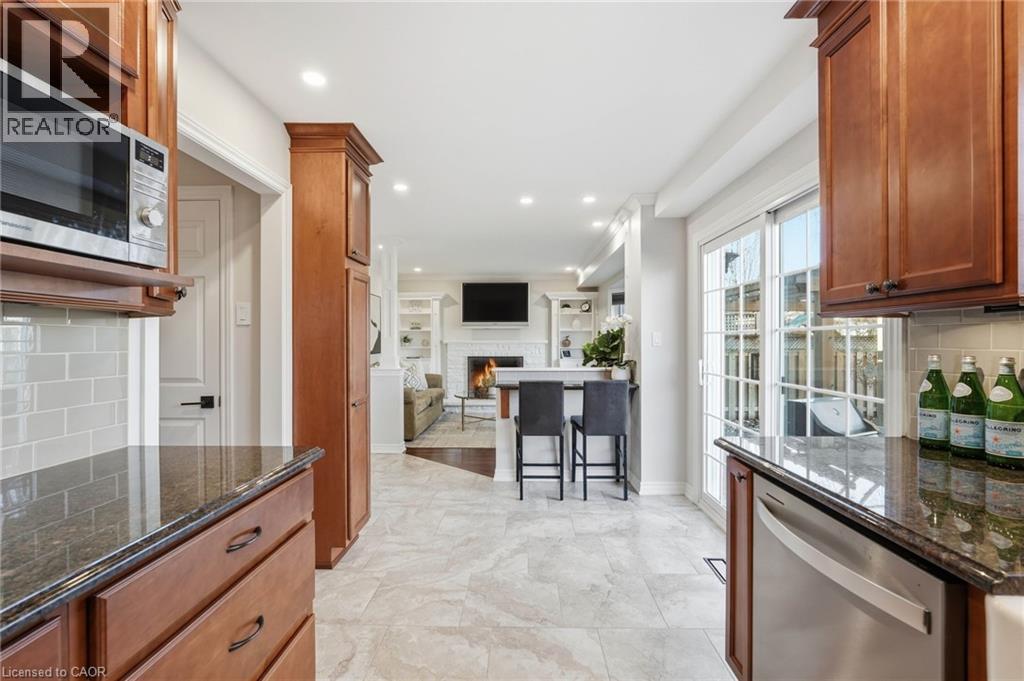 2443 Newport Street, Burlington, Ontario  L7M 3Y1 - Photo 16 - 40818032