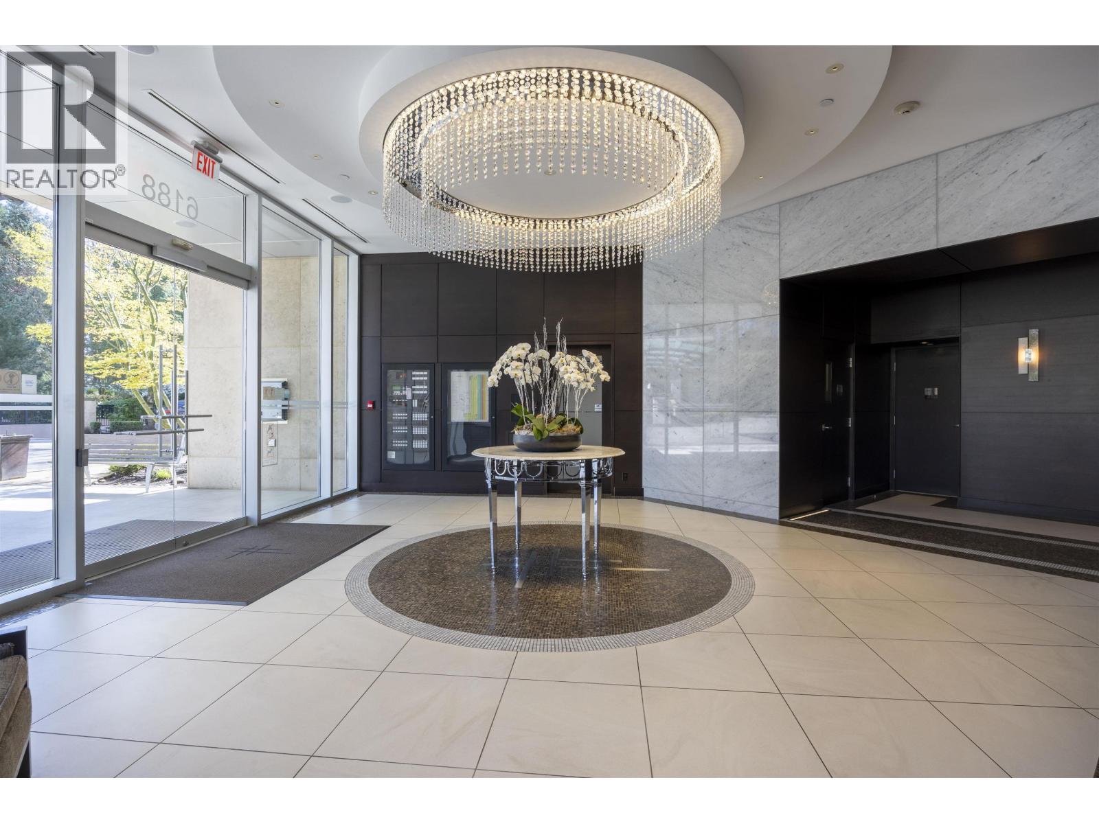 1004 6188 Wilson Avenue, Burnaby, British Columbia V5H 0A5 - Photo 2 - R3107113