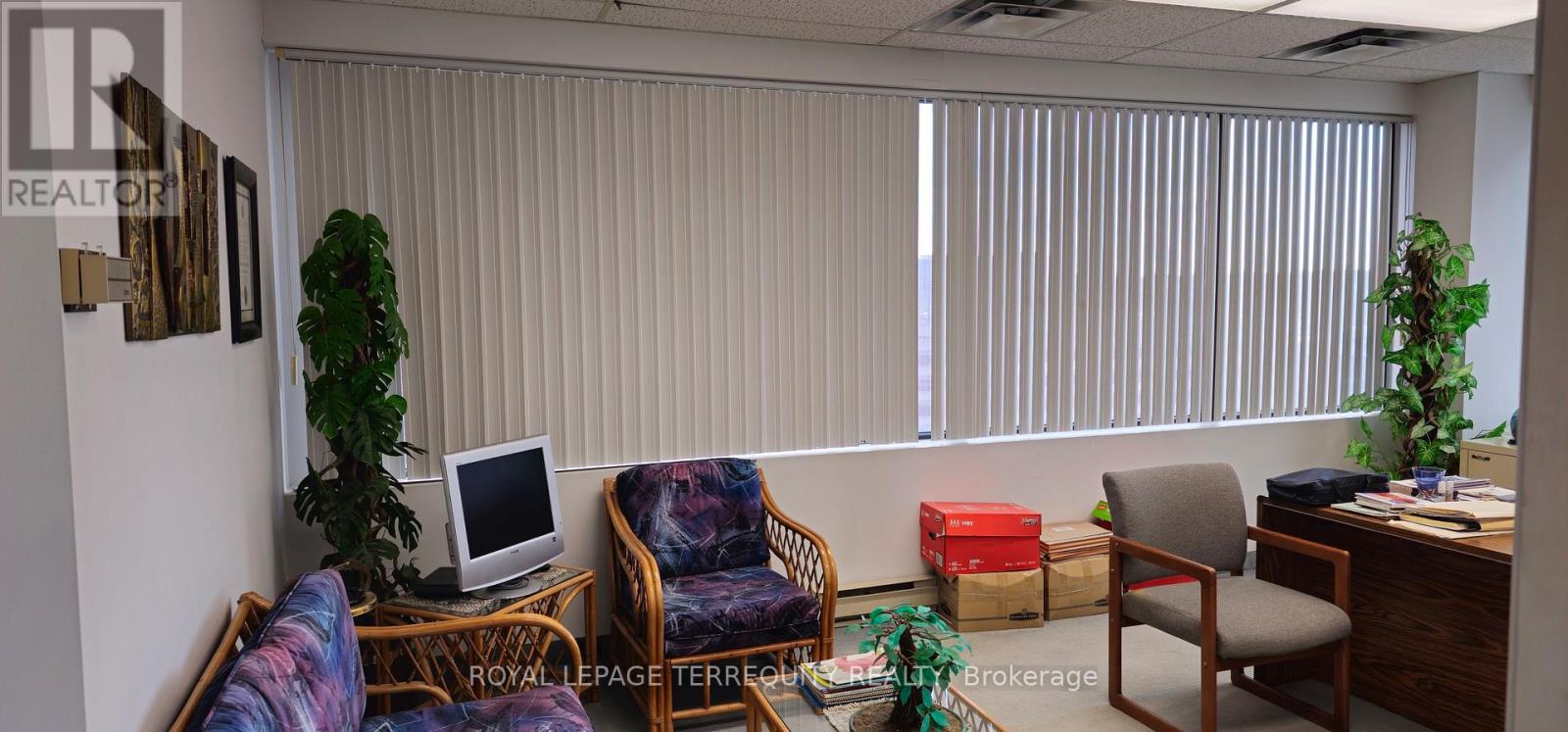 605 - 255 Duncan Mill Road, Toronto, Ontario  M3B 3H9 - Photo 2 - C12961992