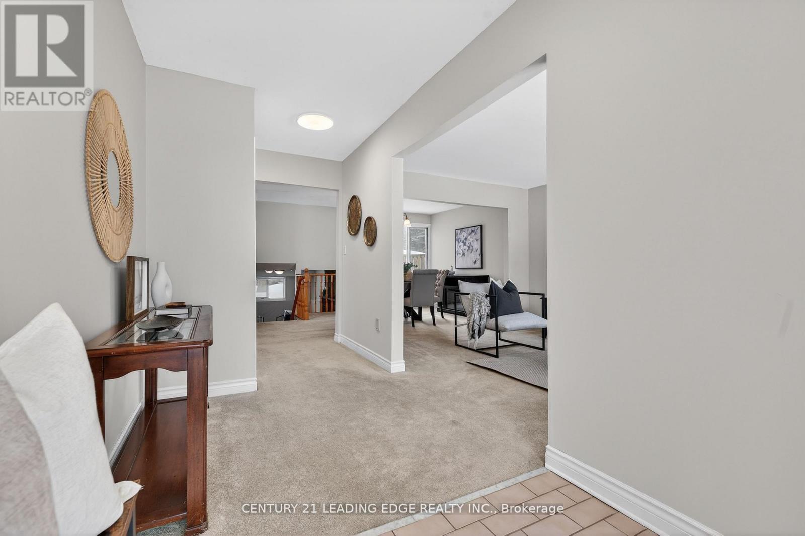 14 Valleycrest Drive, Clarington (Courtice), Ontario  L1E 1J1 - Photo 6 - E12961958