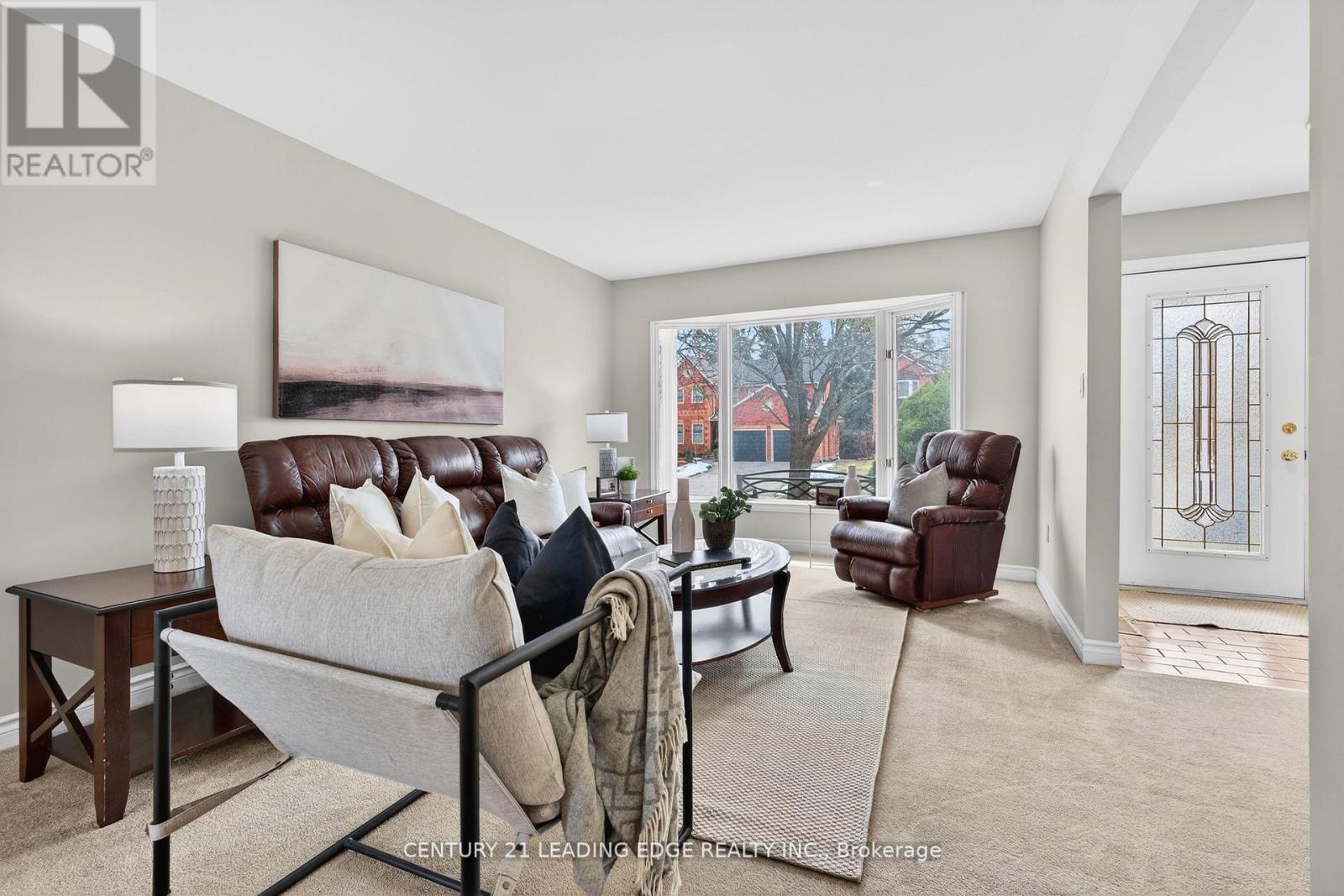 14 Valleycrest Drive, Clarington (Courtice), Ontario  L1E 1J1 - Photo 9 - E12961958