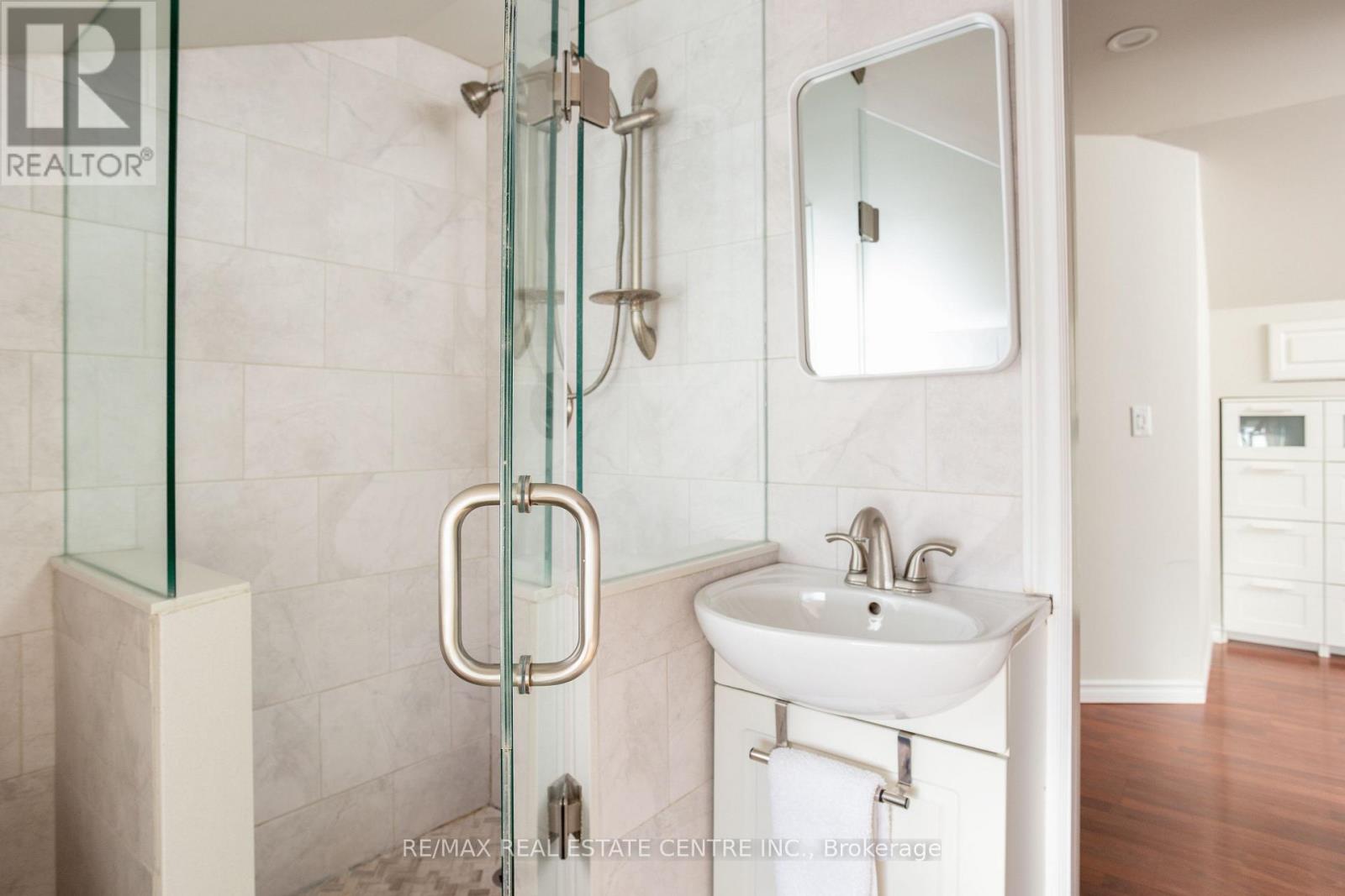 5 East John Street N, Innisfil, Ontario  L0L 1L0 - Photo 36 - N12961848