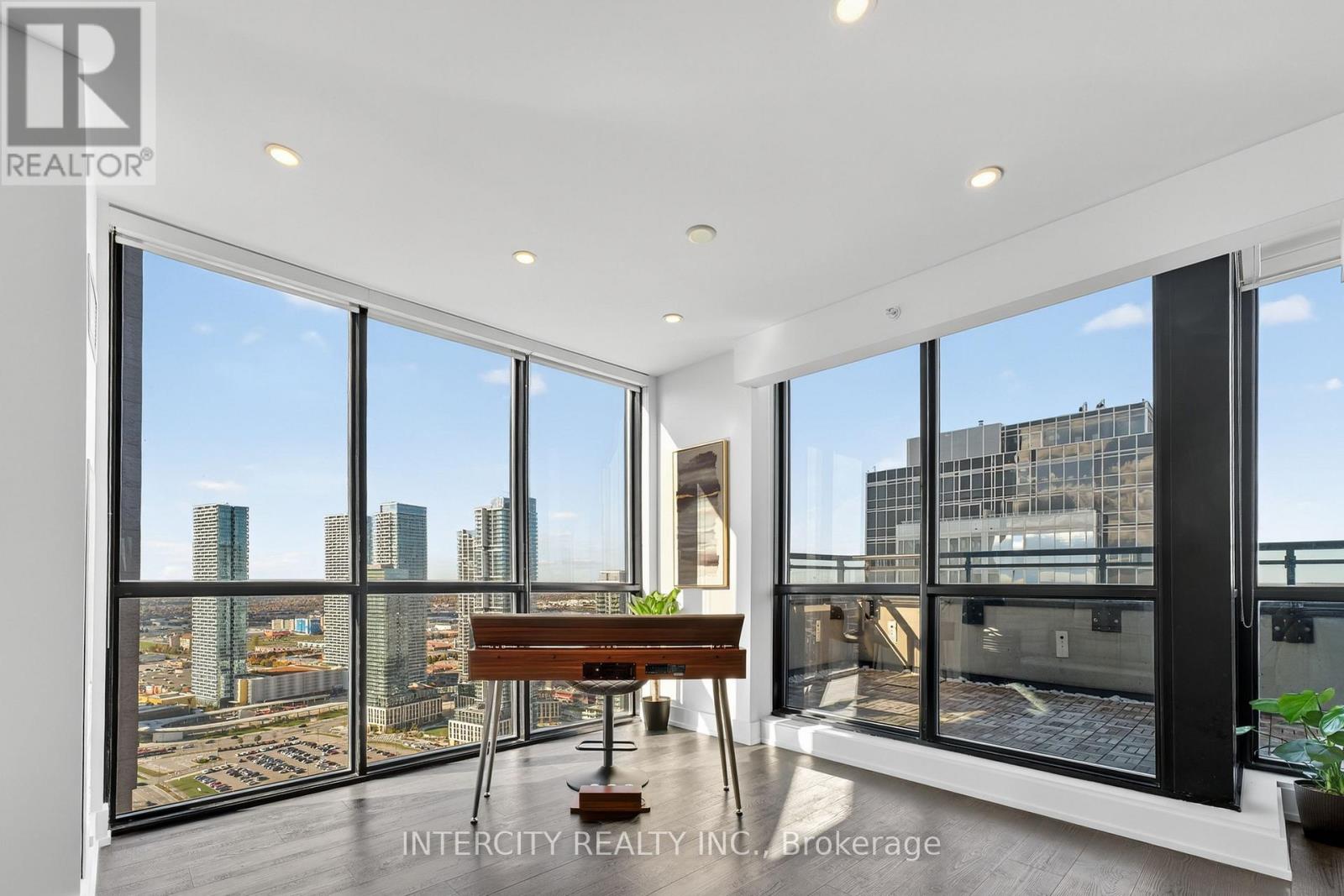 Ph05 (3605) - 2910 Highway 7 Road, Vaughan, Ontario  L4K 0H8 - Photo 12 - N12961966