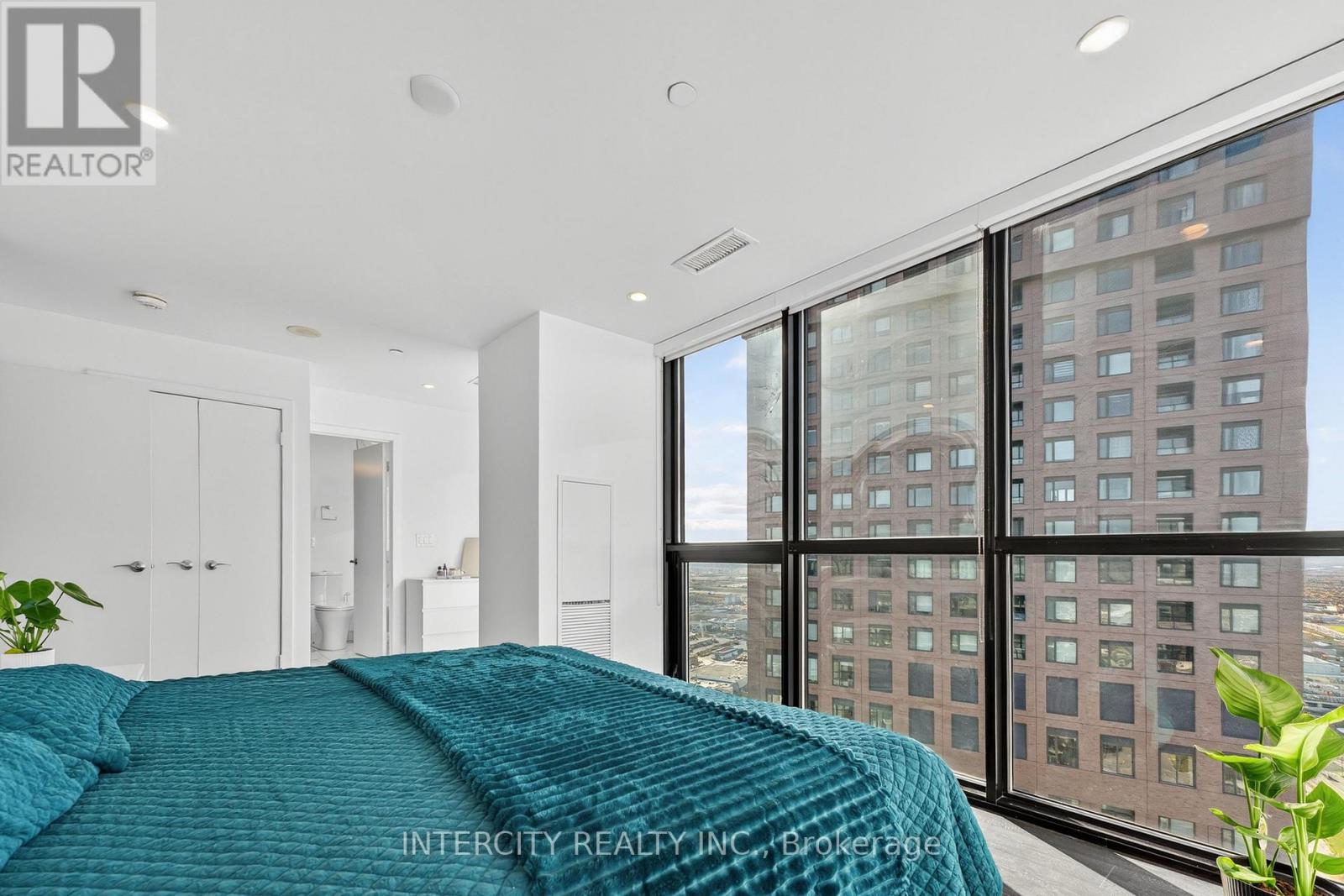 Ph05 (3605) - 2910 Highway 7 Road, Vaughan, Ontario  L4K 0H8 - Photo 24 - N12961966