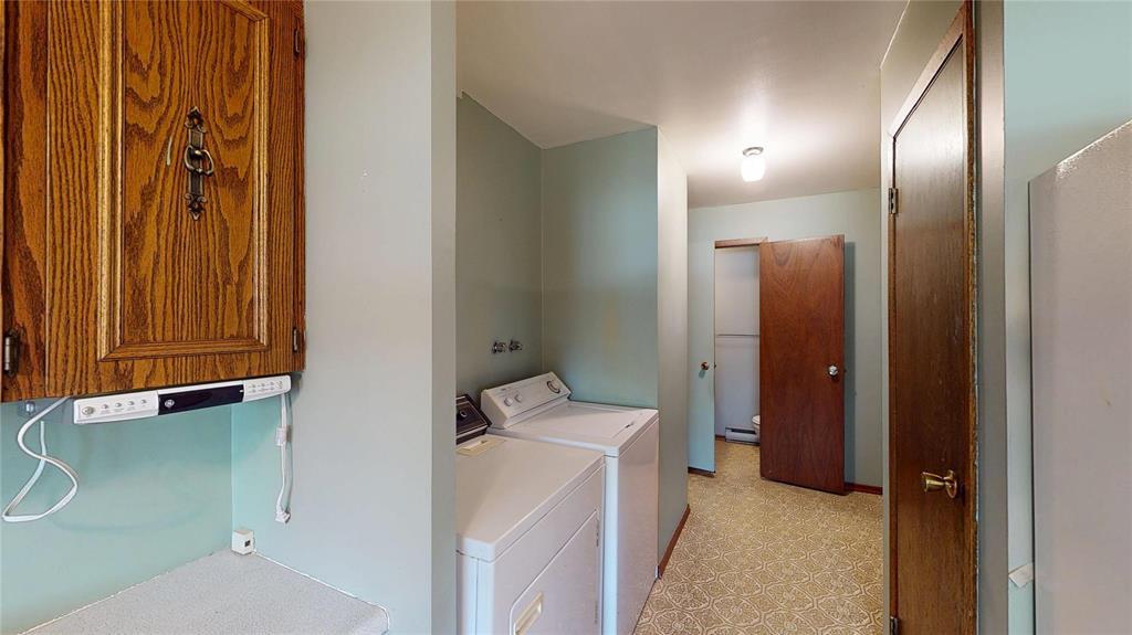 5 First Avenue N, Lundar, Manitoba  R0C 1Y0 - Photo 2 - 202606396