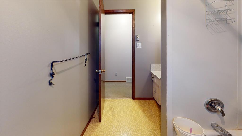 5 First Avenue N, Lundar, Manitoba  R0C 1Y0 - Photo 27 - 202606396