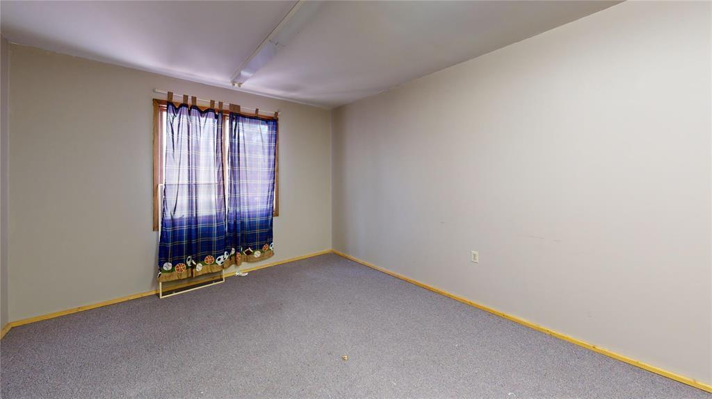 5 First Avenue N, Lundar, Manitoba  R0C 1Y0 - Photo 30 - 202606396