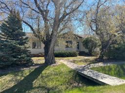 5 First Avenue N, Lundar, Manitoba