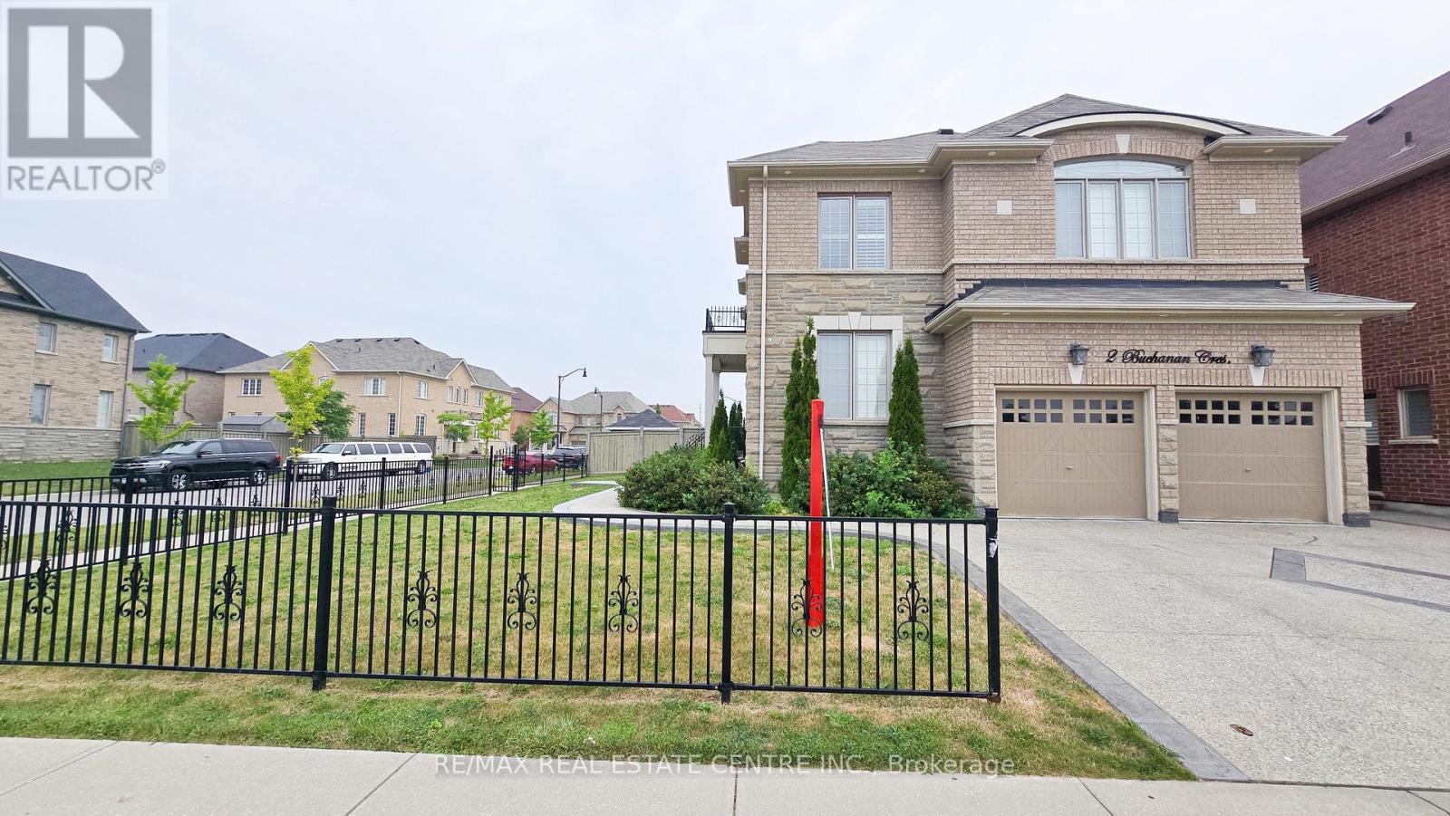 2 Buchanan Crescent, Brampton, Ontario  L6X 0Z3 - Photo 3 - W12961960