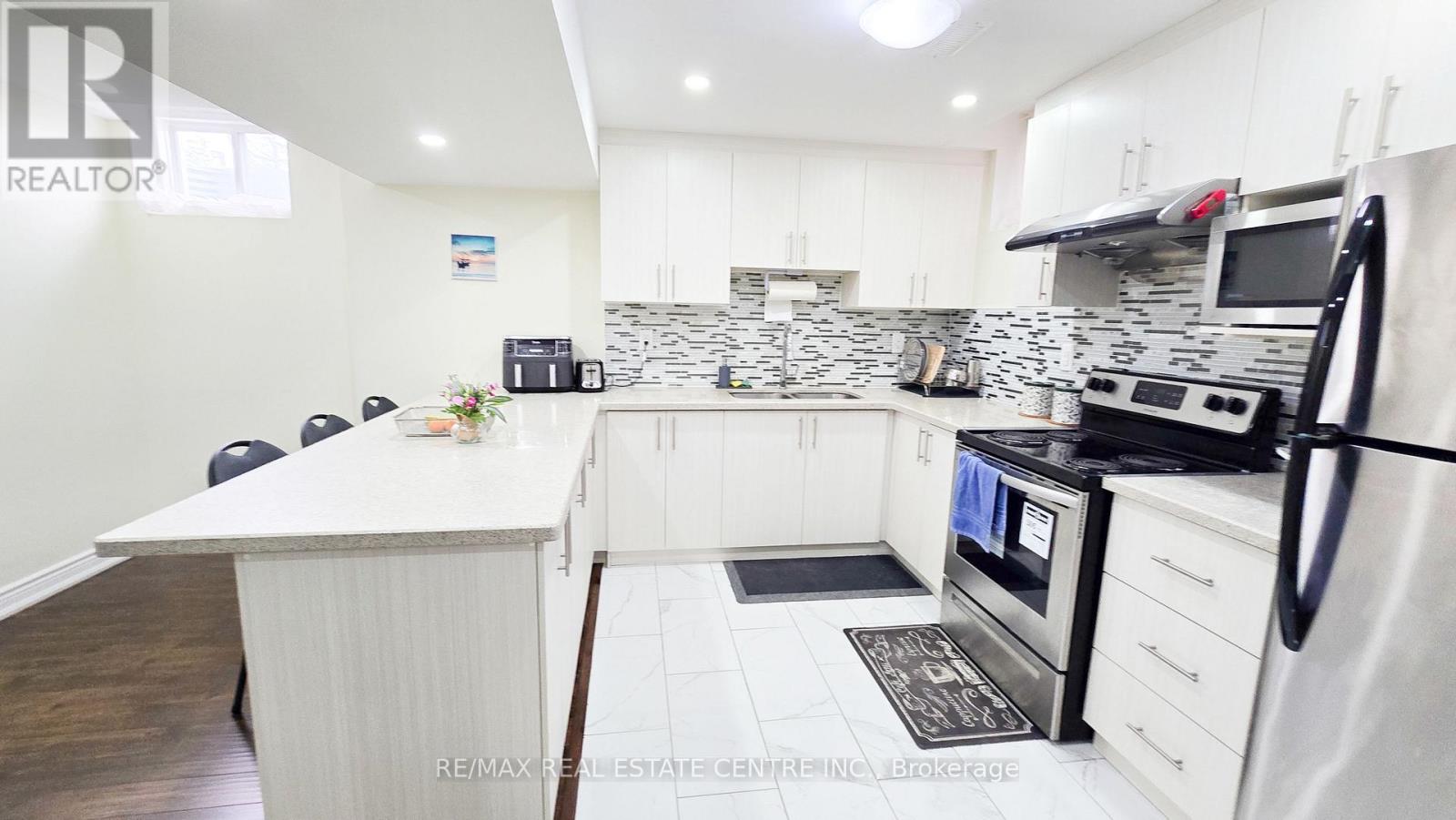 2 Buchanan Crescent, Brampton, Ontario  L6X 0Z3 - Photo 33 - W12961960