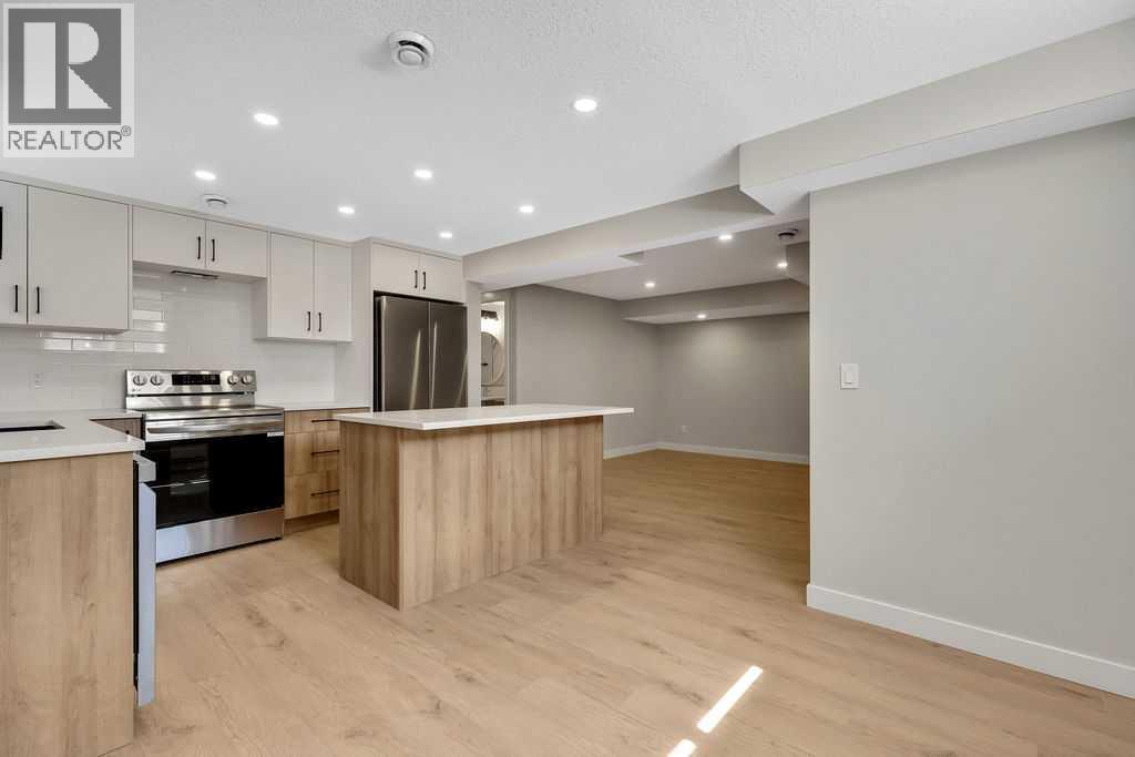 10 & 12 Silver Springs Drive Nw, Calgary, Alberta  T3B 2X8 - Photo 21 - A2297383