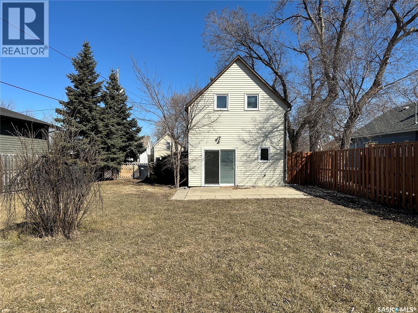 24 3rd Avenue Se, Weyburn, Saskatchewan  S4H 1X2 - Photo 25 - SK032202