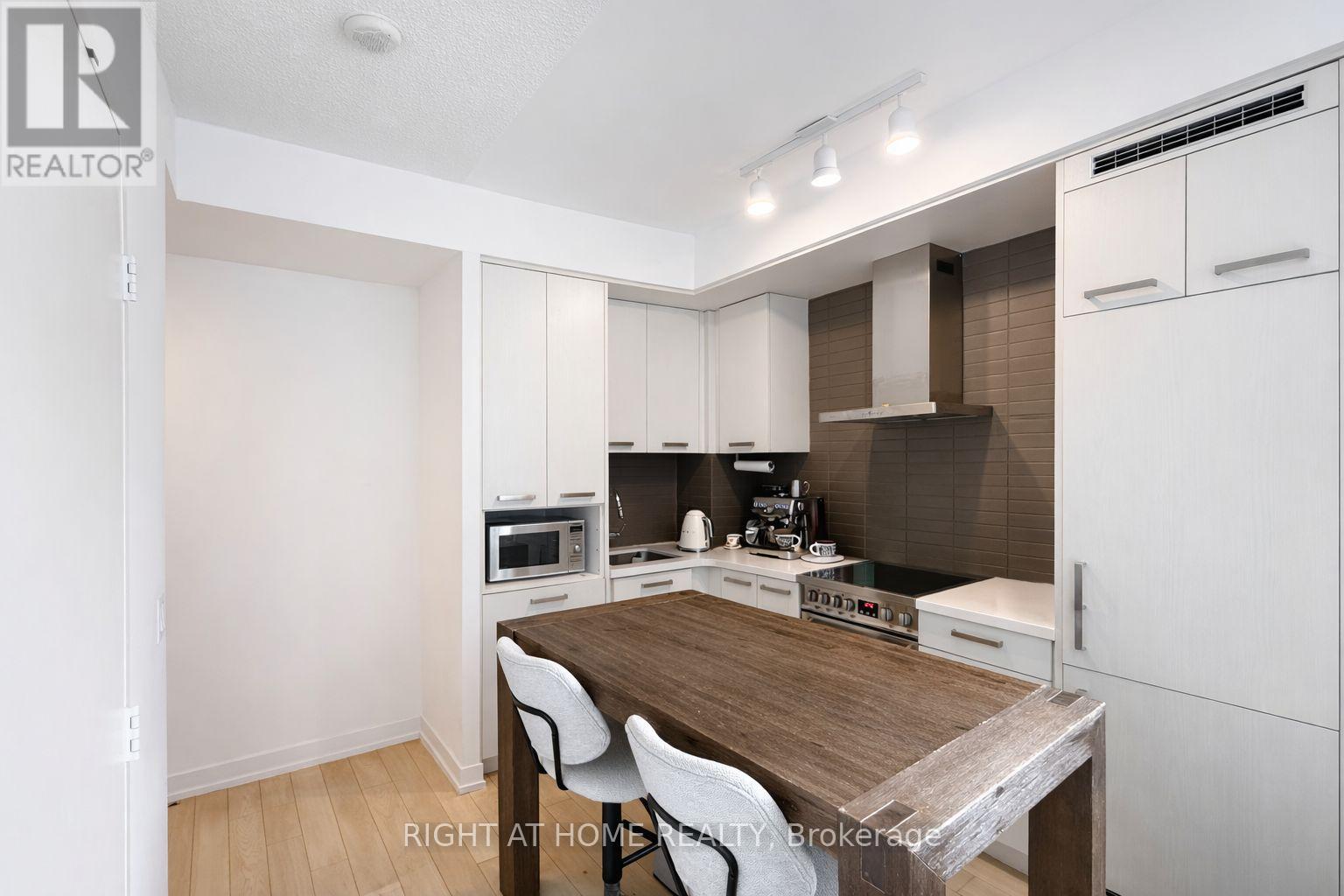 N227 - 455 Front Street E, Toronto, Ontario  M5A 0G2 - Photo 7 - C12961236