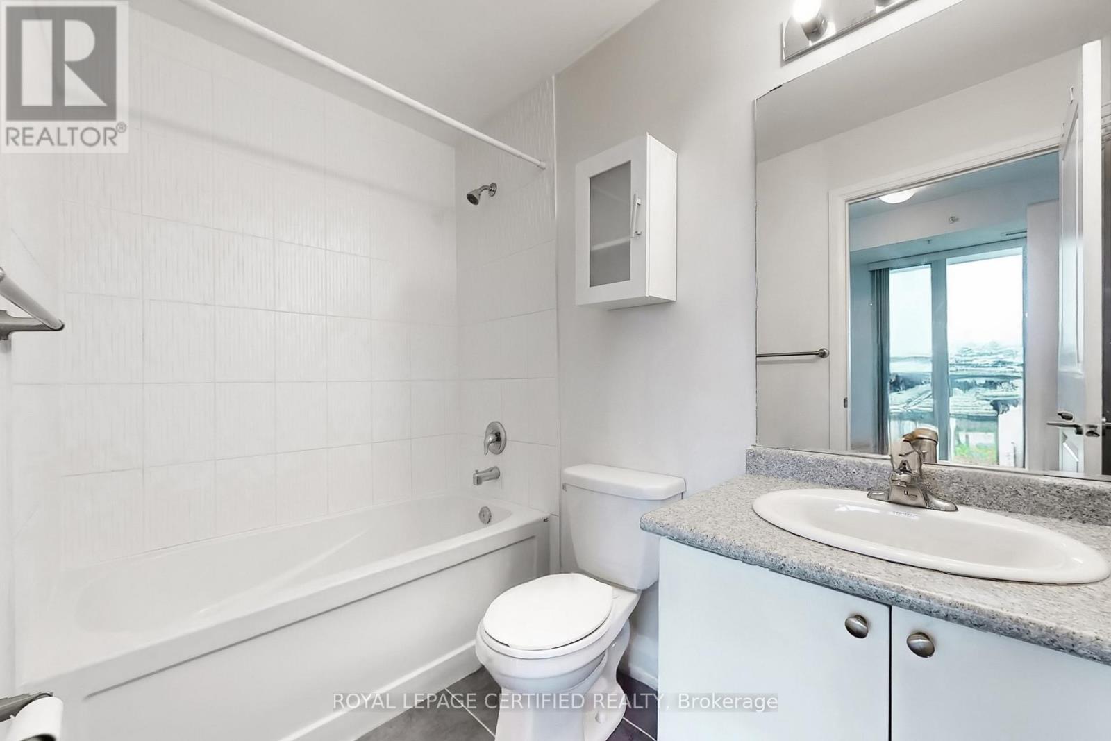 711 - 55 Yorkland Boulevard, Brampton, Ontario  L6P 4K9 - Photo 27 - W12961954