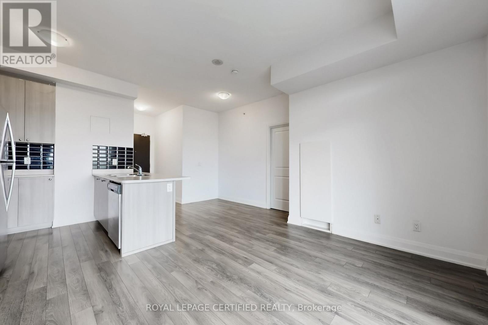 711 - 55 Yorkland Boulevard, Brampton, Ontario  L6P 4K9 - Photo 11 - W12961954