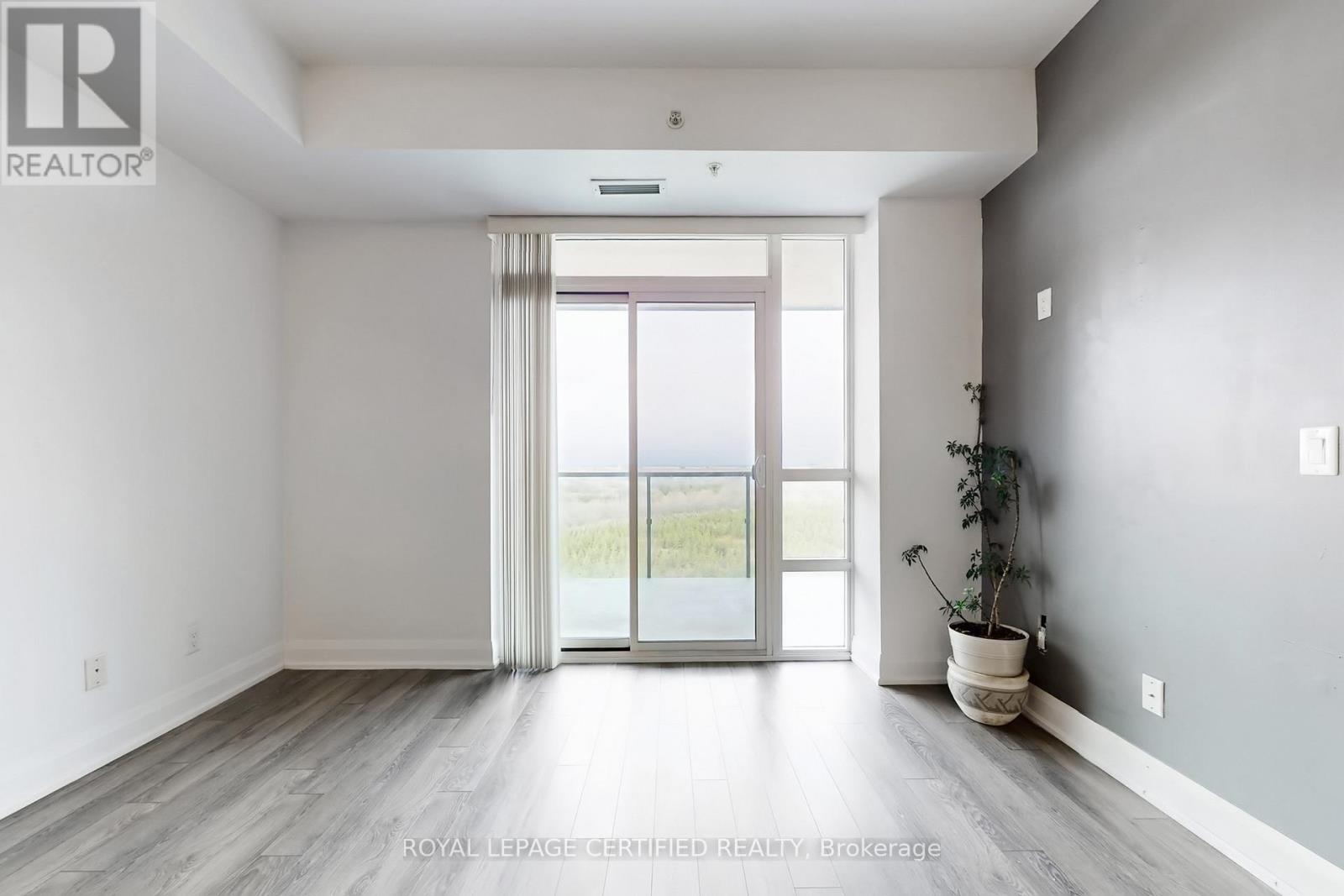 711 - 55 Yorkland Boulevard, Brampton, Ontario  L6P 4K9 - Photo 8 - W12961954