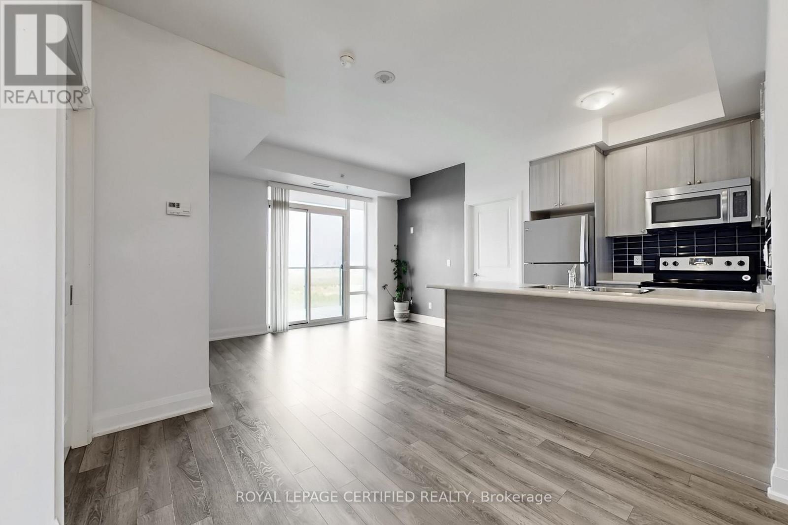 711 - 55 Yorkland Boulevard, Brampton, Ontario  L6P 4K9 - Photo 13 - W12961954