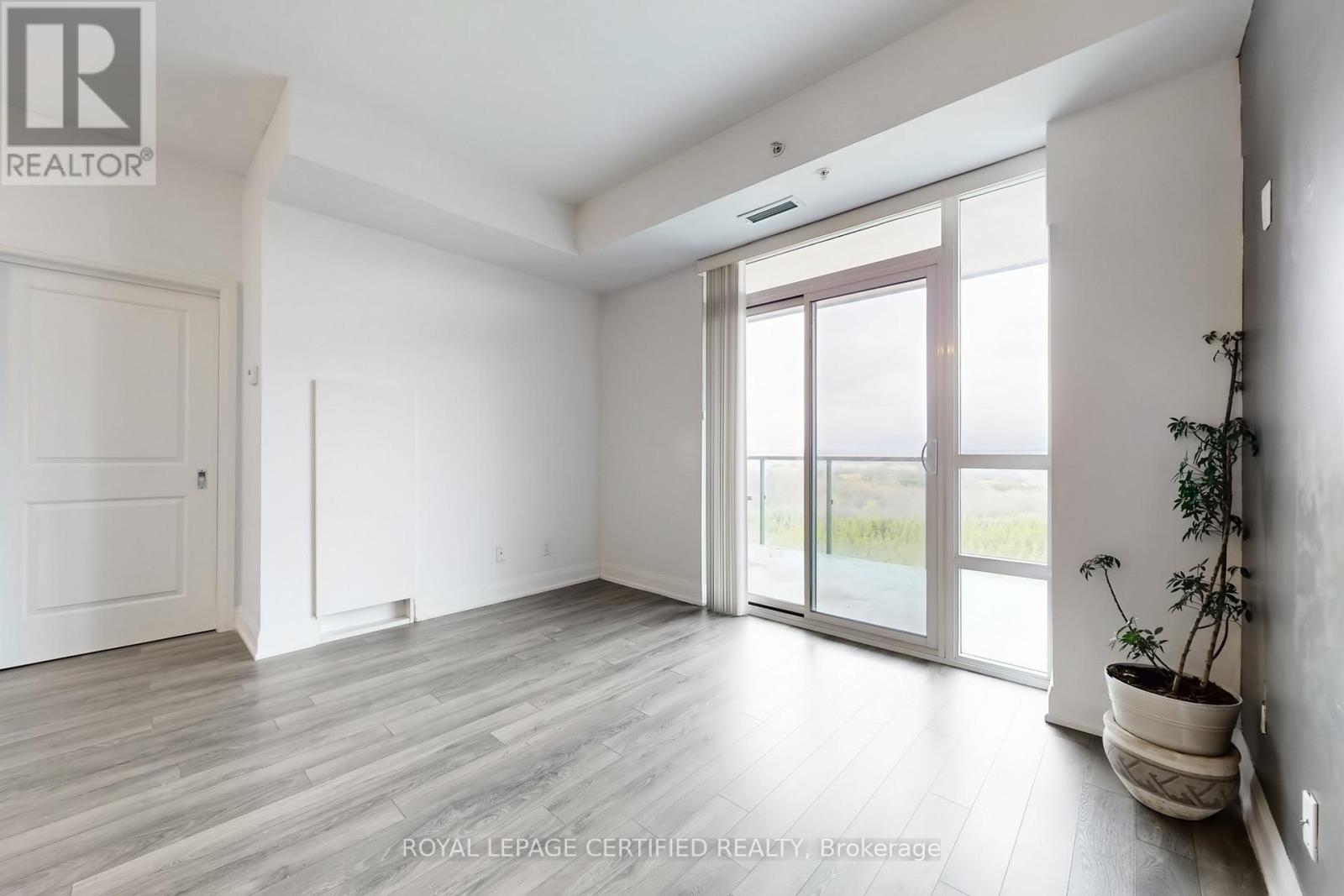 711 - 55 Yorkland Boulevard, Brampton, Ontario  L6P 4K9 - Photo 9 - W12961954