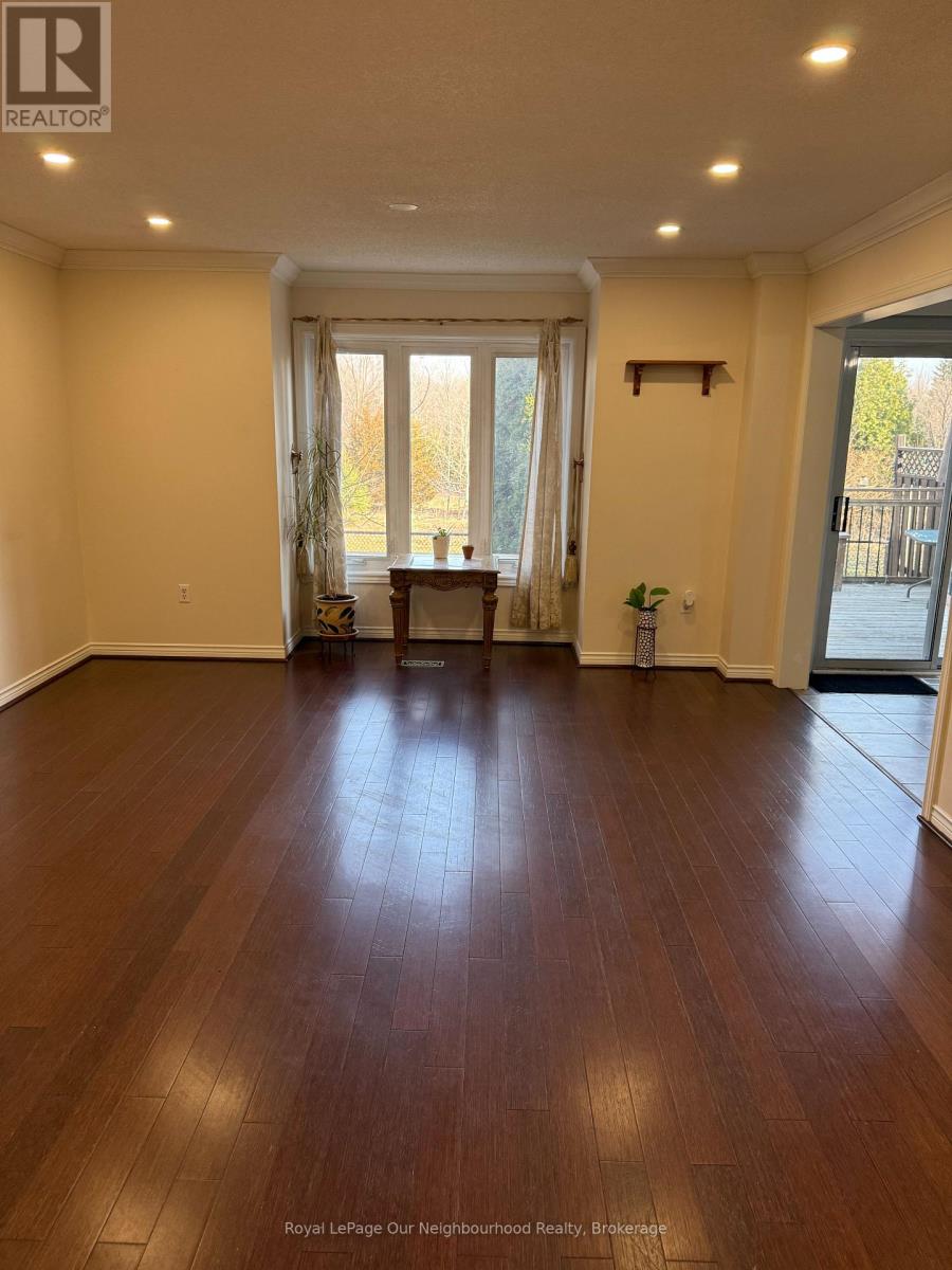 196 Pressed Brick Drive, Brampton, Ontario  L6V 4K7 - Photo 5 - W12898398