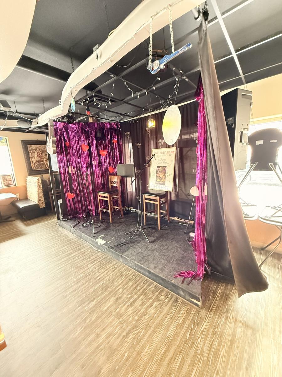 10032  101 Ave, Grande Prairie, Alberta  T8V 2P9 - Photo 3 - 44647376