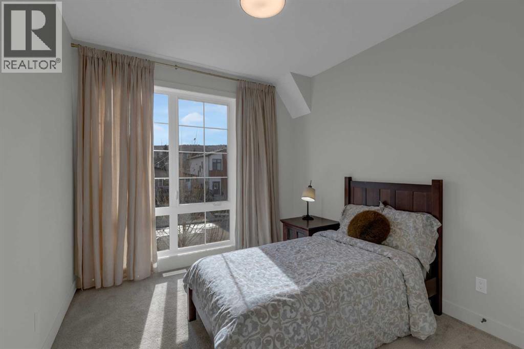 7712 36 Avenue NW, Calgary, Alberta  T3B 1V3 - Photo 13 - A2283501