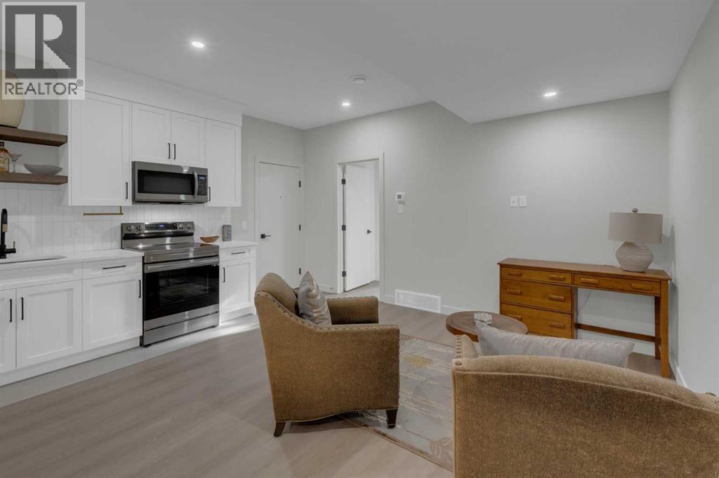 7712 36 Avenue NW, Calgary, Alberta  T3B 1V3 - Photo 22 - A2283501