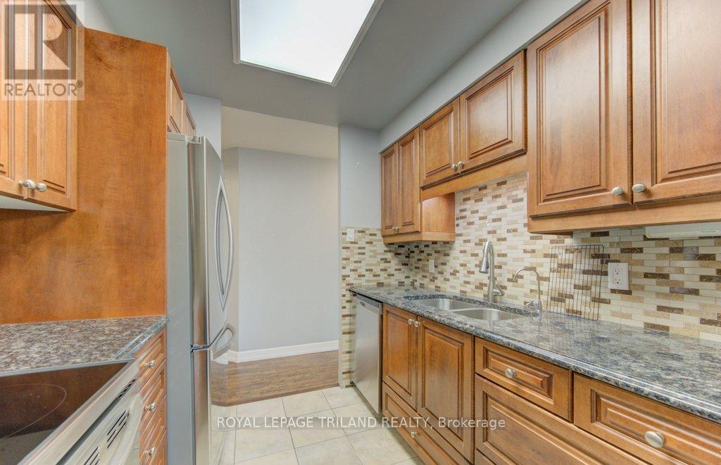 403 - 20 Ellen Street, Kitchener, Ontario  N3H 6R7 - Photo 17 - X12962022