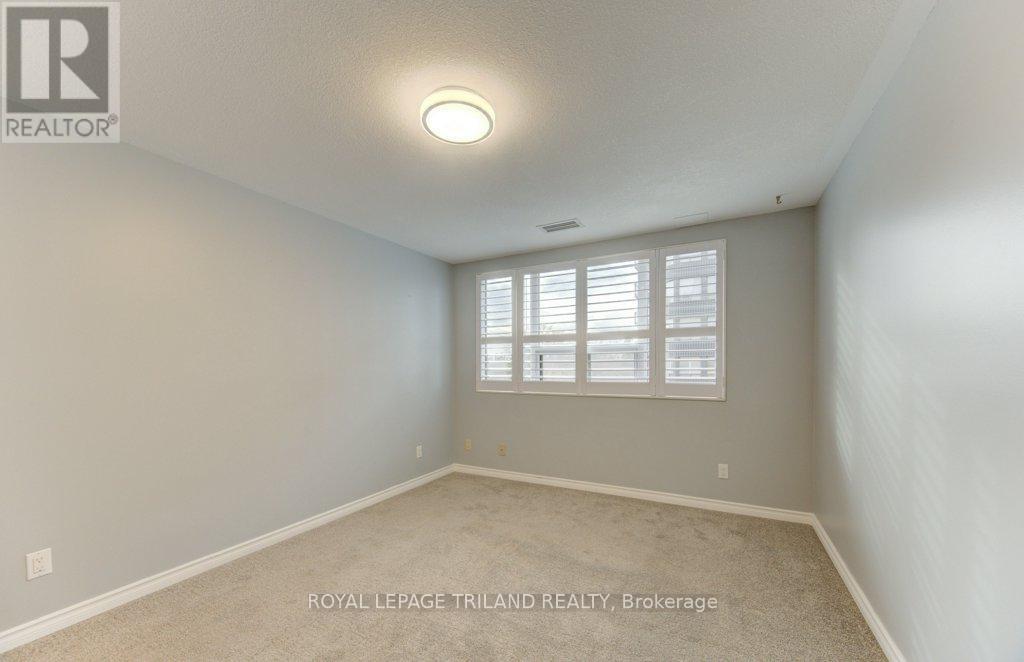 403 - 20 Ellen Street, Kitchener, Ontario  N3H 6R7 - Photo 28 - X12962022