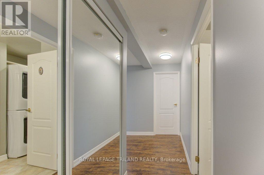 403 - 20 Ellen Street, Kitchener, Ontario  N3H 6R7 - Photo 8 - X12962022