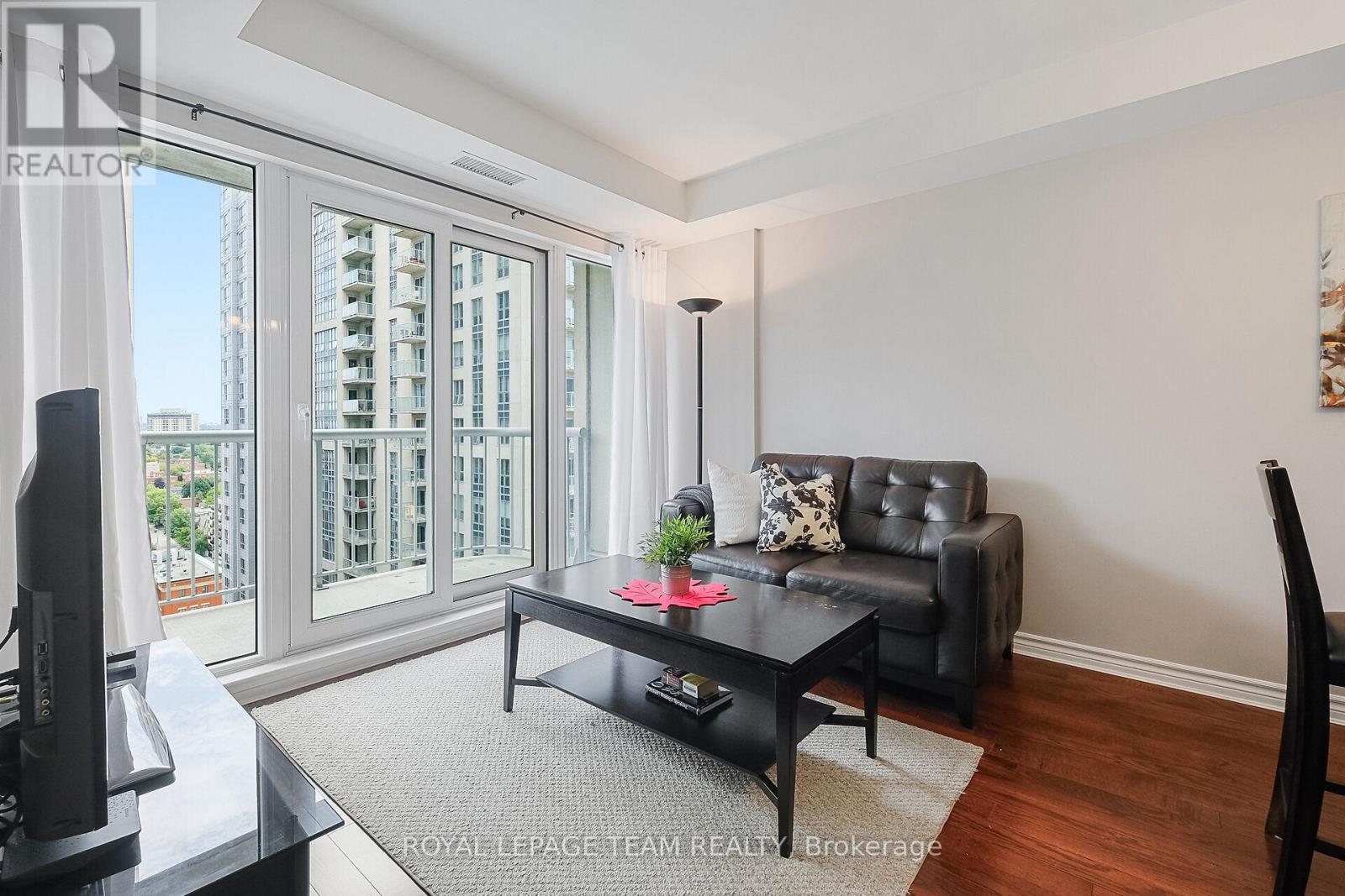 1904a - 234 Rideau Street, Ottawa, Ontario  K1N 0A9 - Photo 11 - X12962052