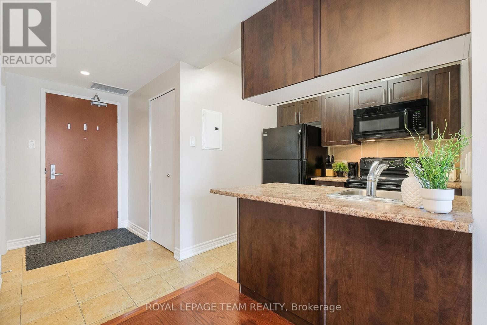 1904a - 234 Rideau Street, Ottawa, Ontario  K1N 0A9 - Photo 16 - X12962052