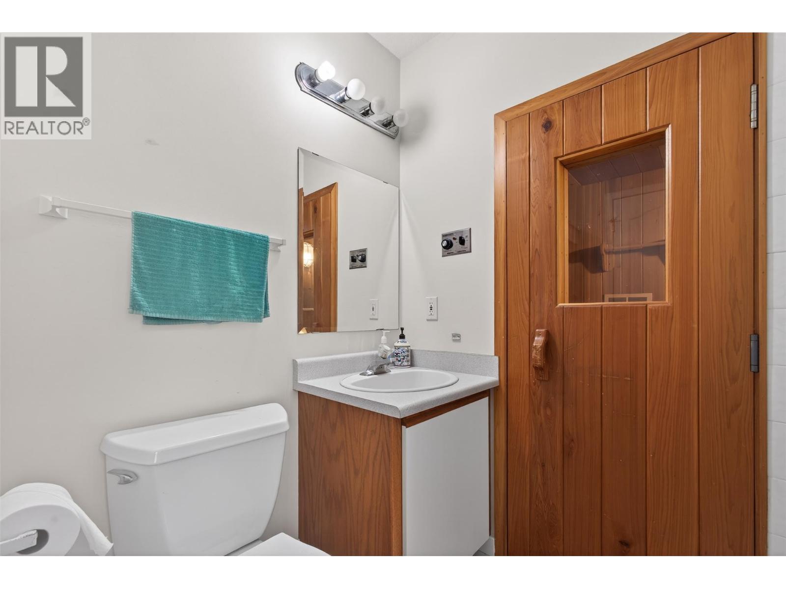 570 Casa Grande Drive, Kelowna, British Columbia  V1Z 3M4 - Photo 21 - 10381062