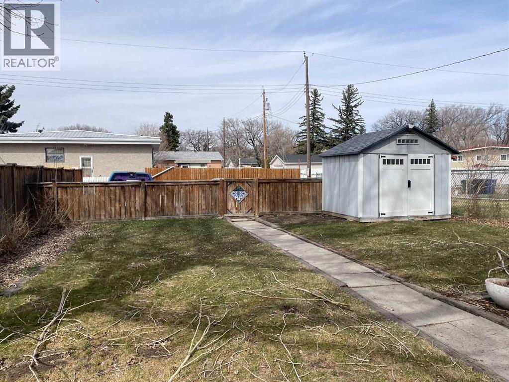 1709 1 Ave  N, Lethbridge, Alberta  T1H 0A5 - Photo 18 - A2298979