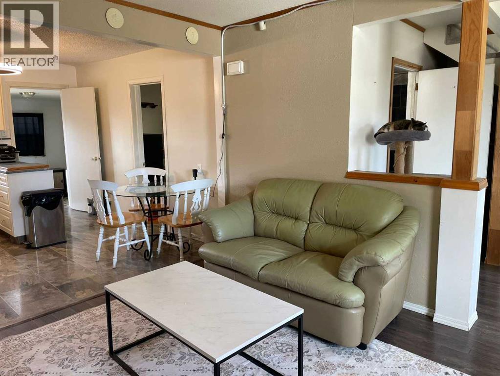 1709 1 Ave  N, Lethbridge, Alberta  T1H 0A5 - Photo 5 - A2298979