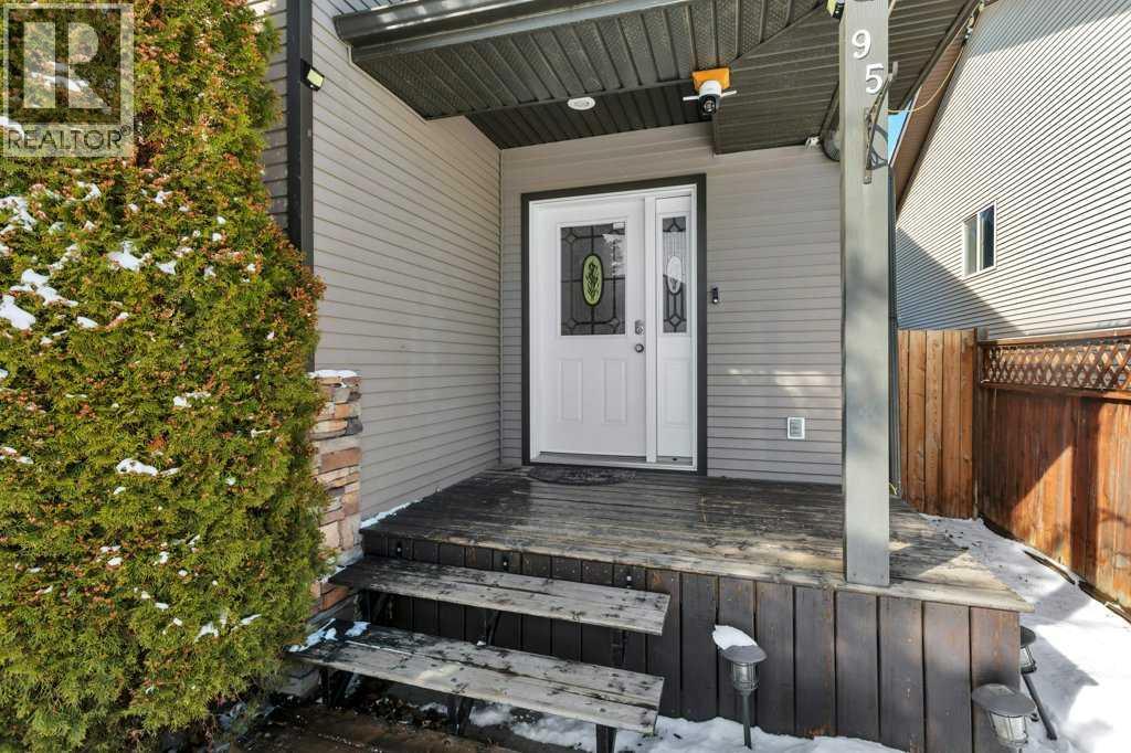 95 Jepsen Crescent, Red Deer, Alberta  T4P 0A8 - Photo 2 - A2297201