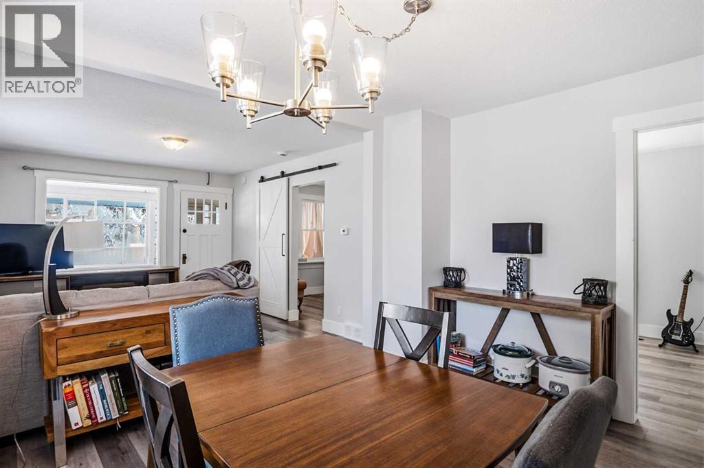 4915 52 Avenue, Eckville, Alberta  T0M 0X0 - Photo 11 - A2294141